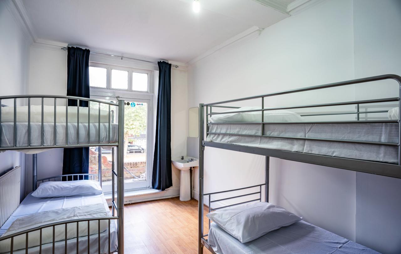 Mile End Beds Hostel London Bagian luar foto