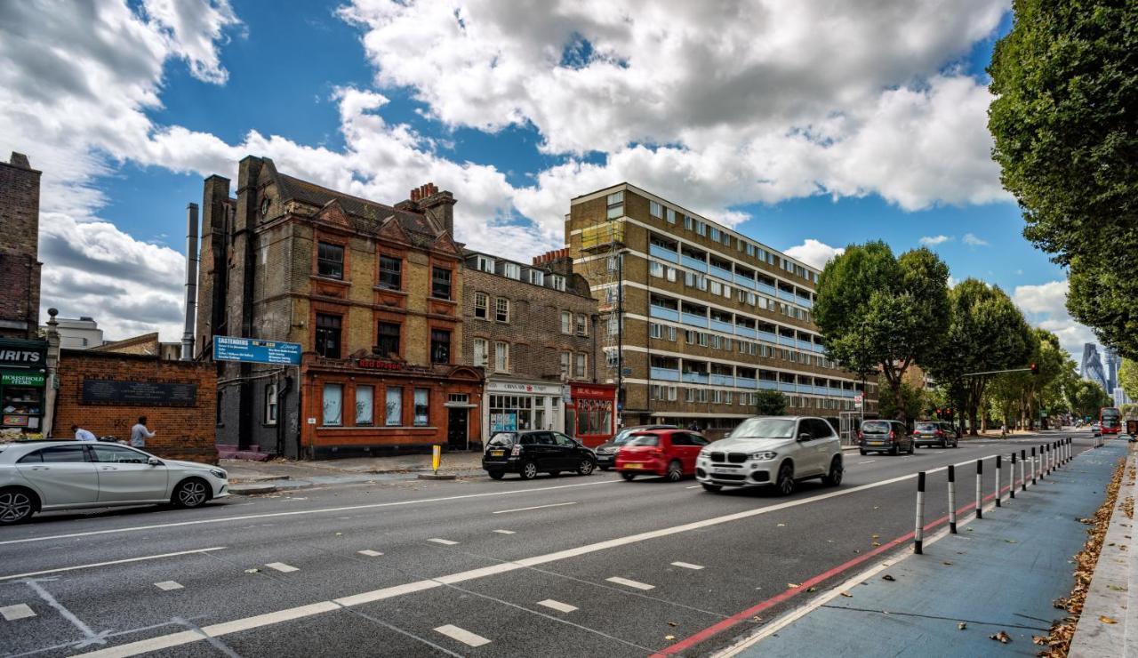 Mile End Beds Hostel London Bagian luar foto