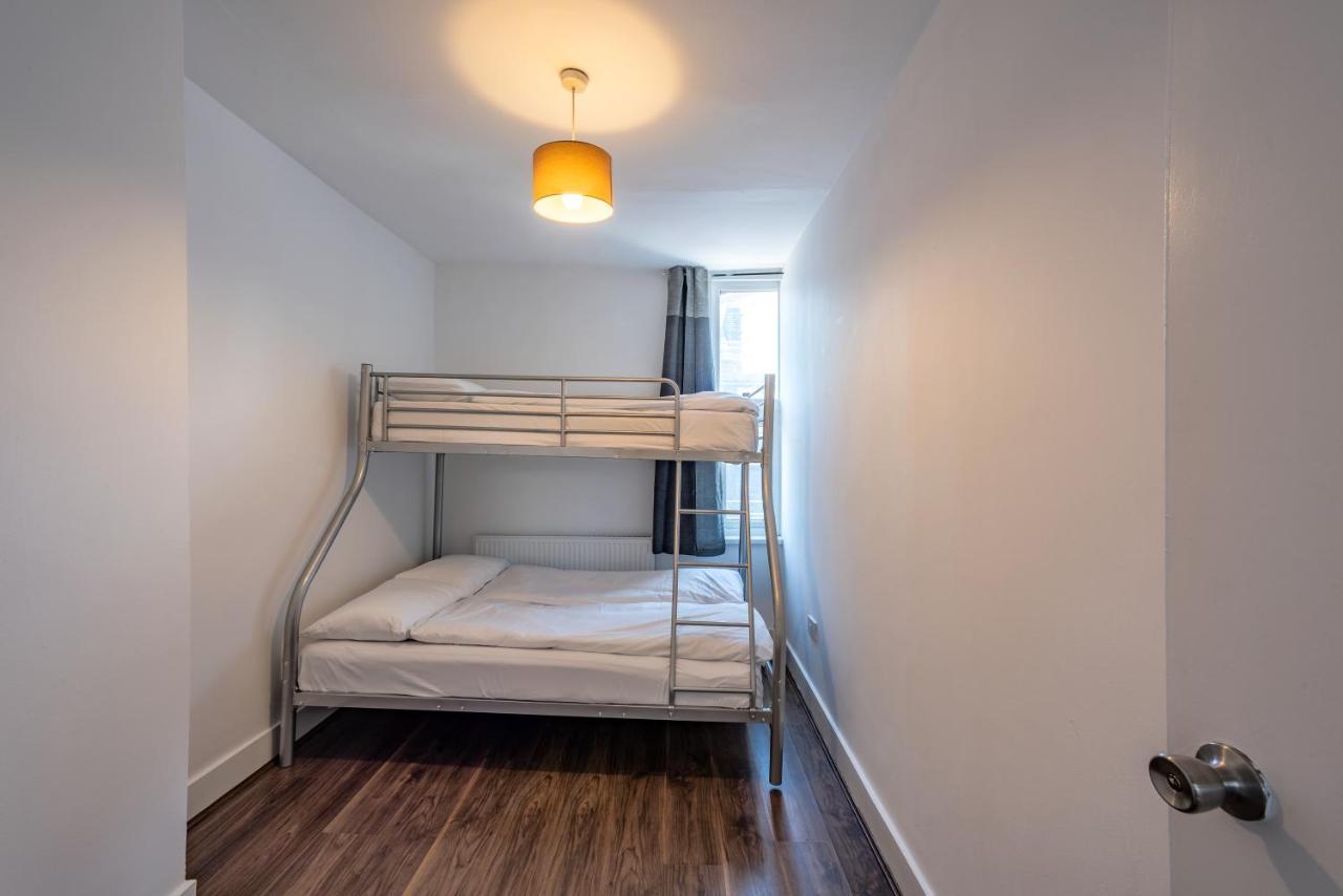Mile End Beds Hostel London Bagian luar foto